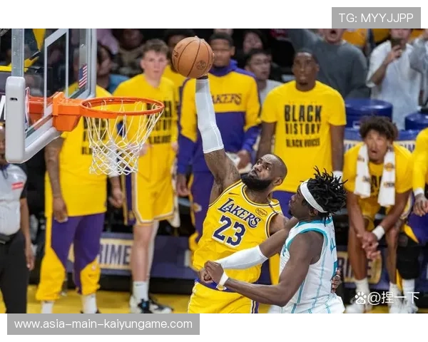 NBA湖人阶段性疯狂得分潮席卷全场：从看球到体验的情感共振