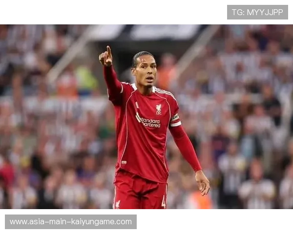 利物浦—范迪克高点解围化险为夷